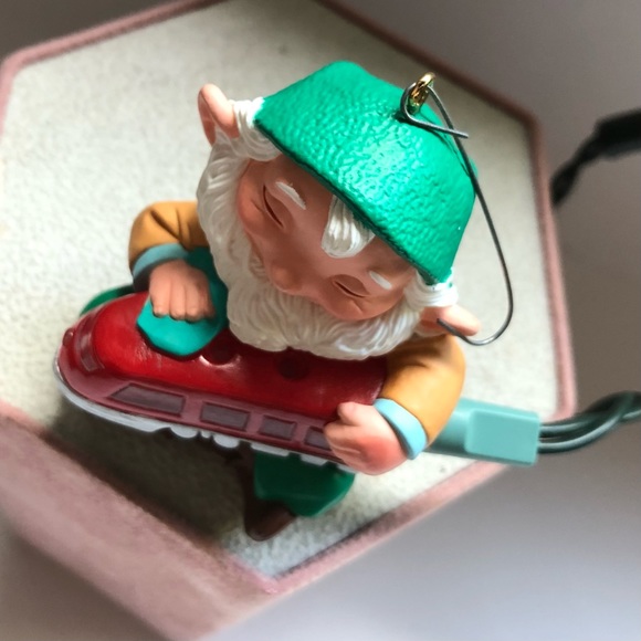 Hallmark Elvin Trainmaster Lightup Ornament *inbox - Picture 9 of 12